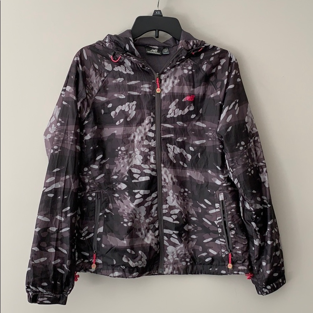 NEW BALANCE Fully-Zip Hooded  Windbreaker Size M